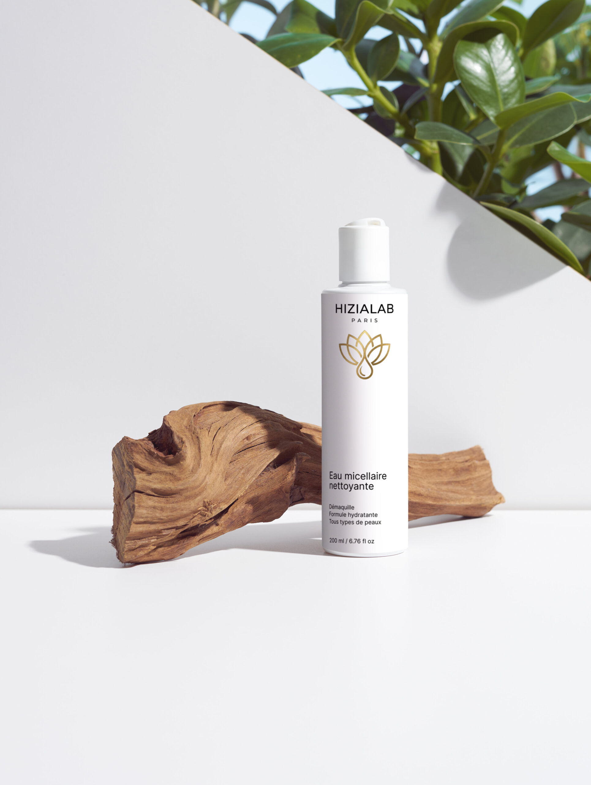 eau micellaire nettoyante